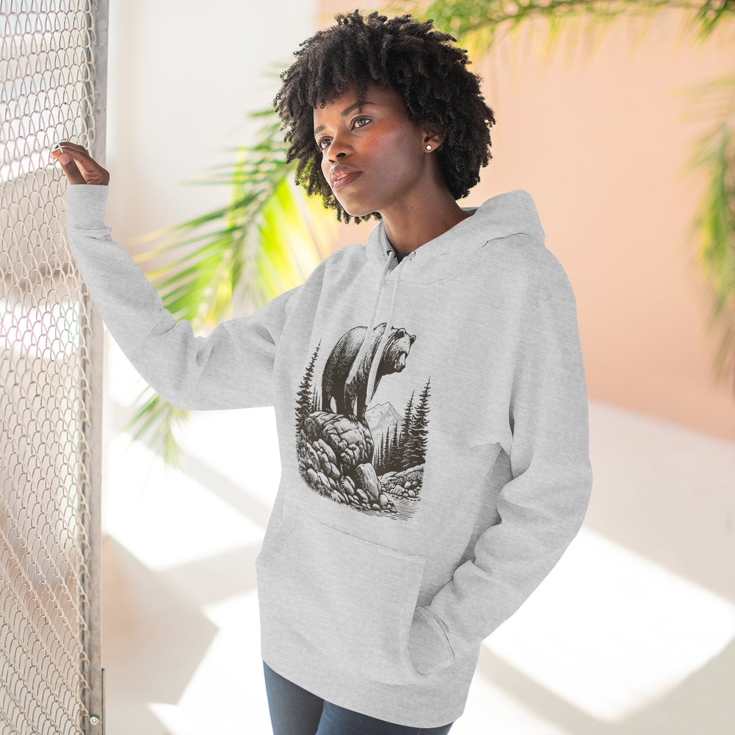 Bear in Mountains Warm Hoodie Sweatshirt
